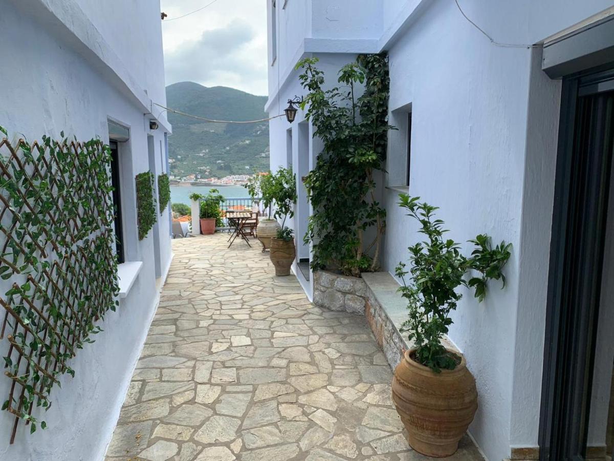 Kastro Studios Skopelos Town Room photo