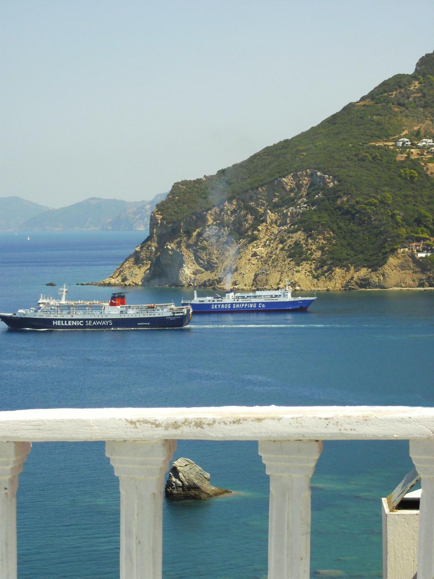 Kastro Studios Skopelos Town Exterior photo
