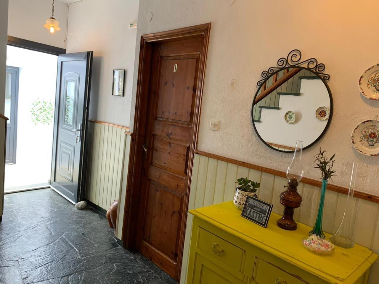 Kastro Studios Skopelos Town Room photo
