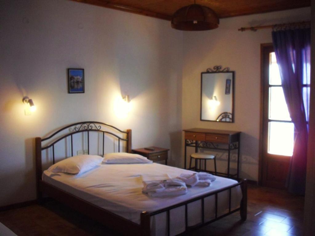 Kastro Studios Skopelos Town Room photo